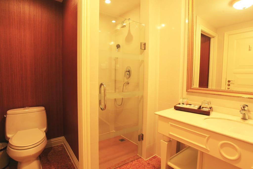 Shanghai Eiffelton Hotel Экстерьер фото